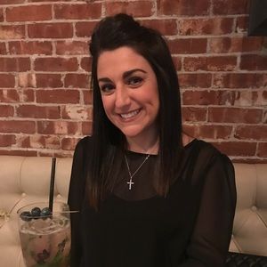 Meet your Posher, Gabrielle